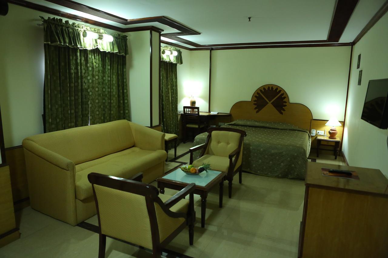 The Surya, Cochin Angamali Exterior foto
