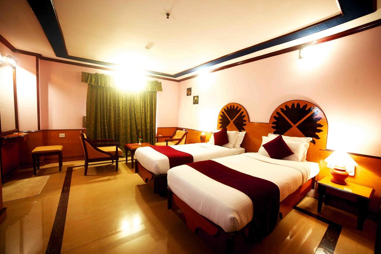The Surya, Cochin Angamali Exterior foto