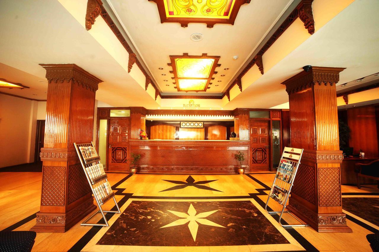 The Surya, Cochin Angamali Exterior foto